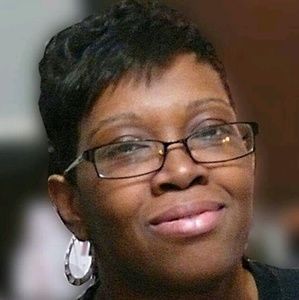 Meet your Posher, Tonya